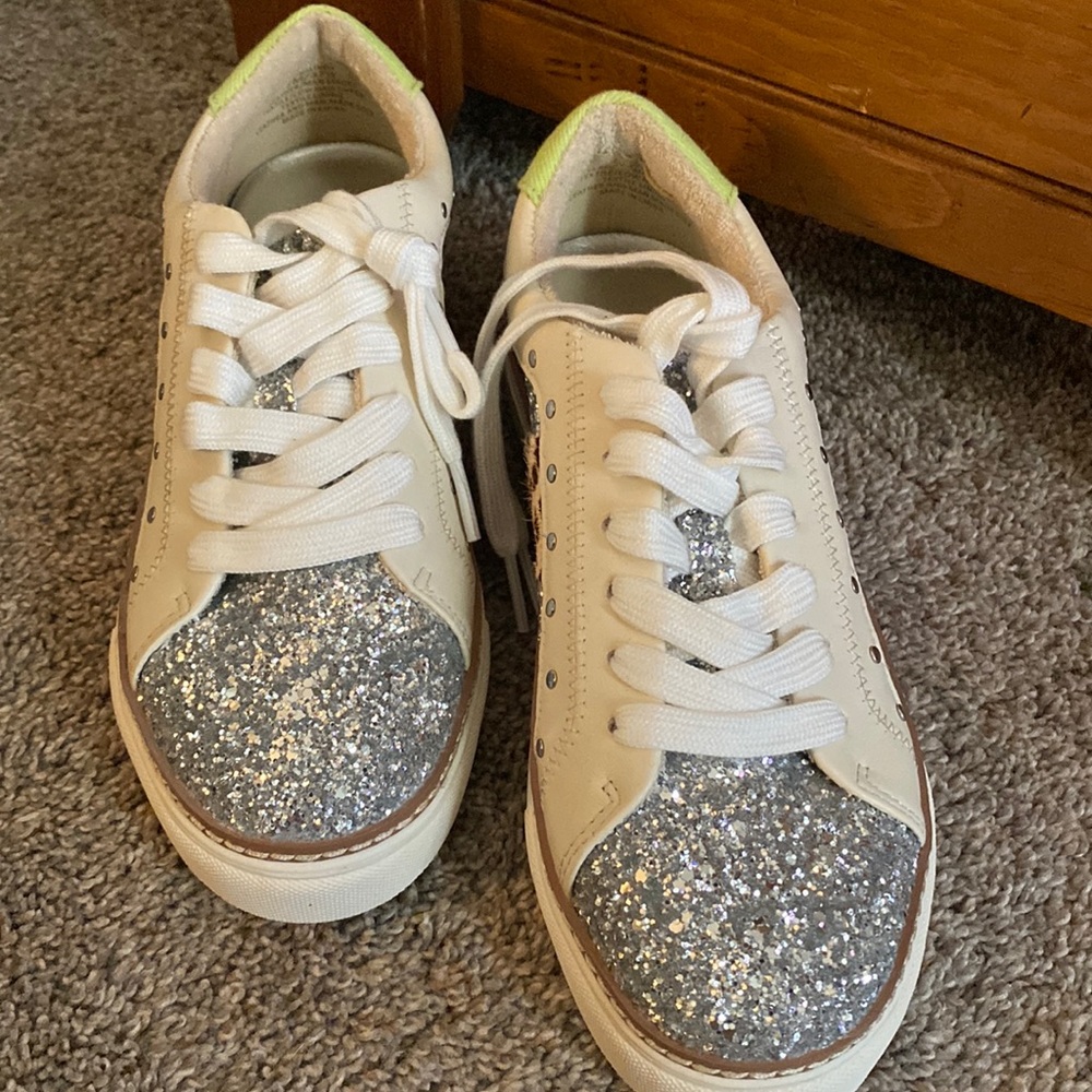Crown Vintage Sneakers
